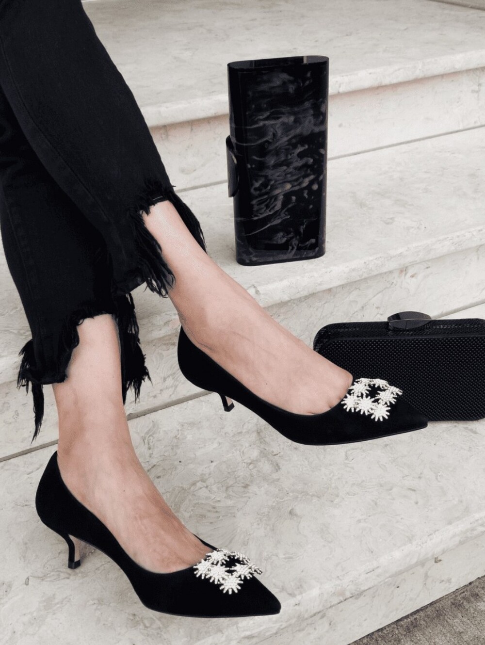 NIB RARE sz 4 Stuart Weitzman shoes